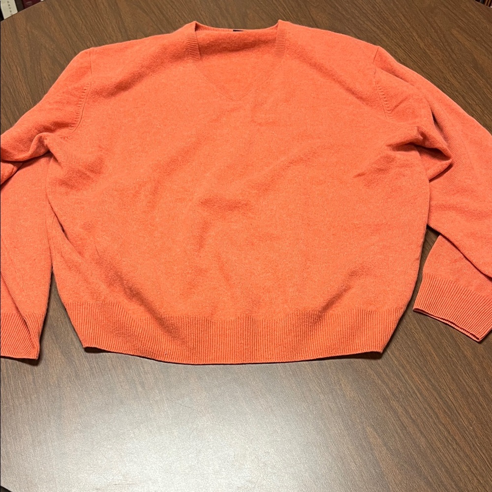 Jos.‎ A. Bank orange cashmere v neck sweater, size extra large
